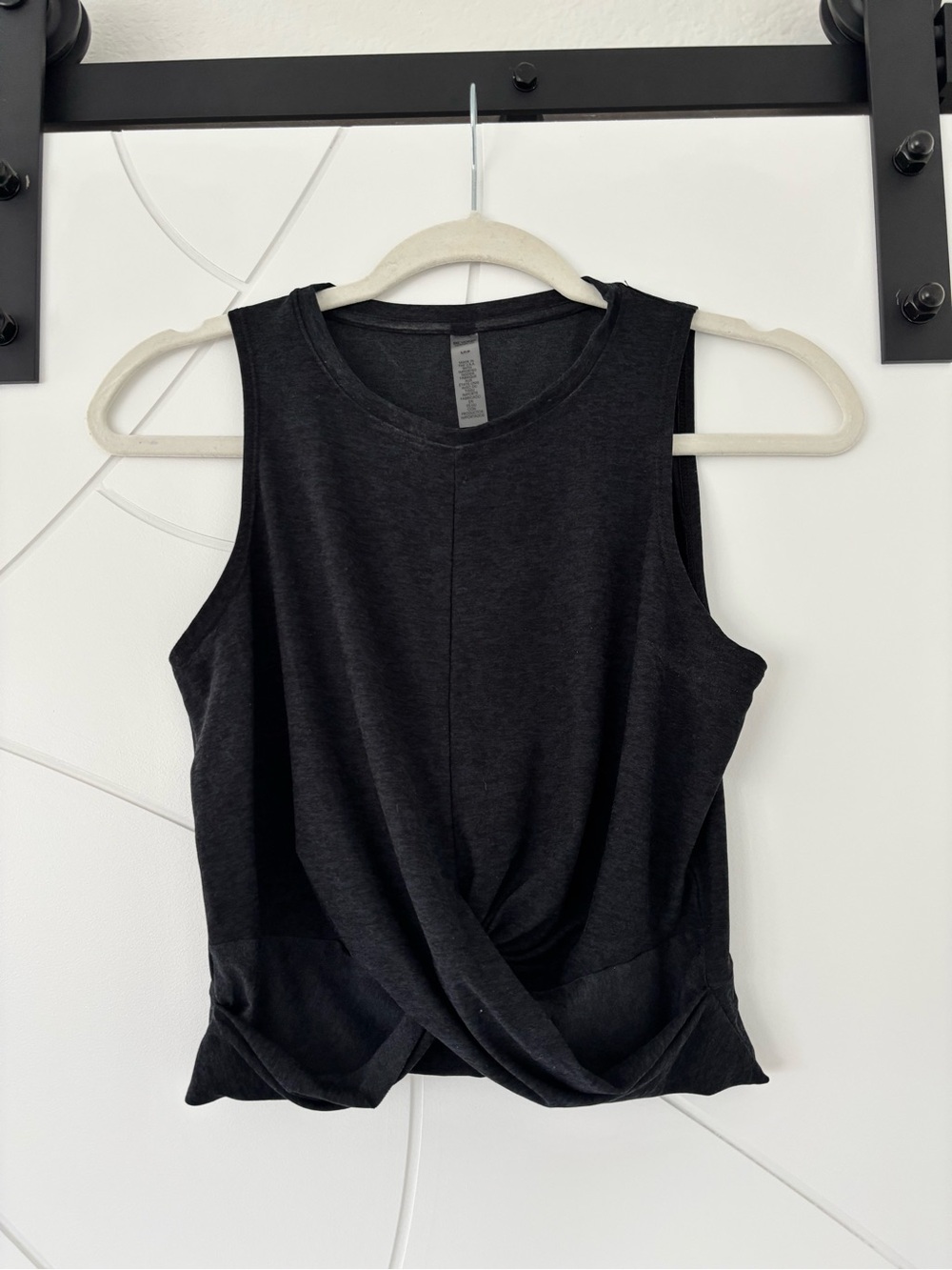 Beyond Yoga Featherweight Center Stage Cropped Tank Darkest Night Sz Small